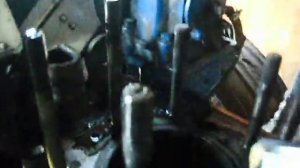 Почему идут газы в радиатор.