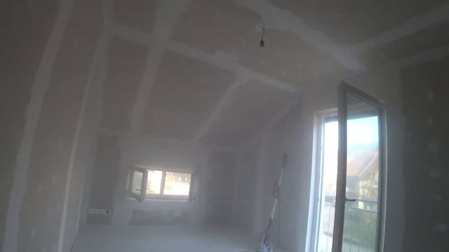 Шлифуем комнаты и клеим подоконник. смотреть онлайн