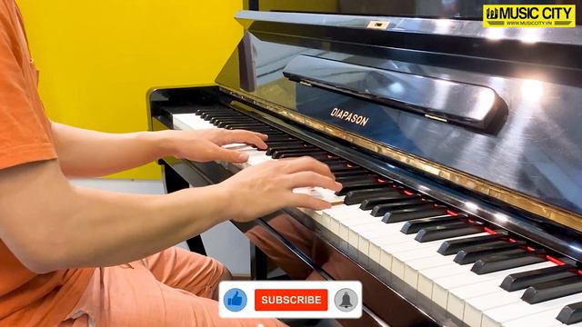 [ 𝟭𝟳 𝗧𝗿𝗶𝗲̣̂𝘂 ] Đàn Piano Cơ Giá Rẻ Diapason No 132 - Music City смотреть онлайн