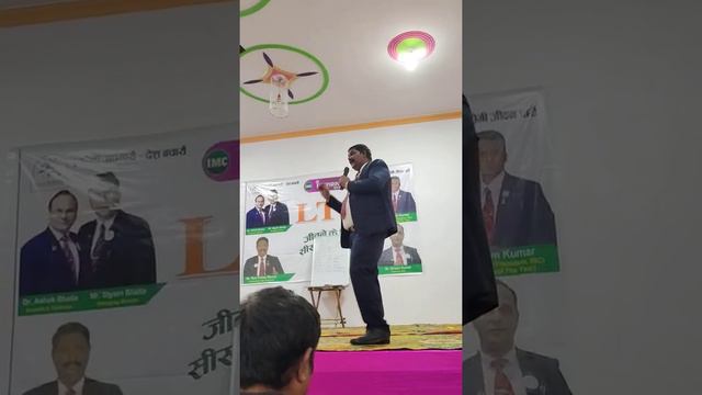 Ram Pratap Maurya je ambassador star Jahangirganj me meeting ko sambodhit karte hue смотреть онлайн