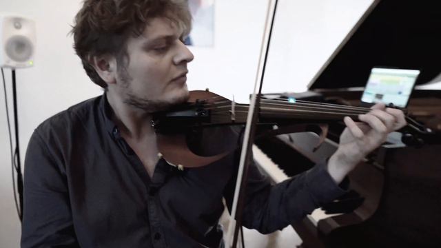 Canon in E for 5 string violin & looper | 5 String Theory смотреть онлайн