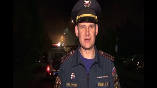 Салехард. Пожар в хозяйственном помещении смотреть онлайн