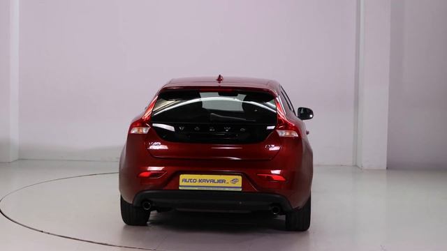 Volvo V40 D3 Momentum * LED * Sitzhzg. * RFK * PDC * смотреть онлайн