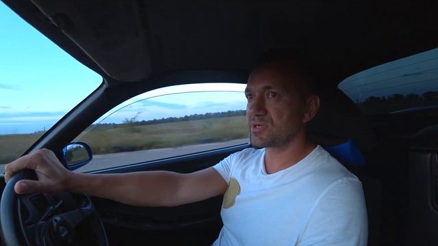 Porsche Panamera Turbo vs Toyota Mr2 turbo 400hp смотреть онлайн
