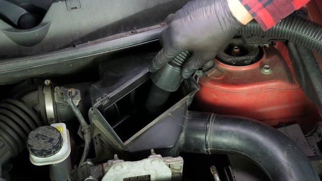 Changer le Filtre à air Qashqai 1 1.6 ? смотреть онлайн