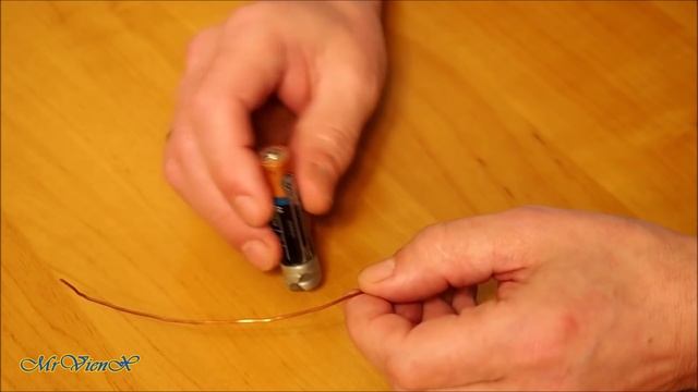 Магнит, батарейка, рамка. Пояснения. Battery, frame, Homopolar Motor. смотреть онлайн