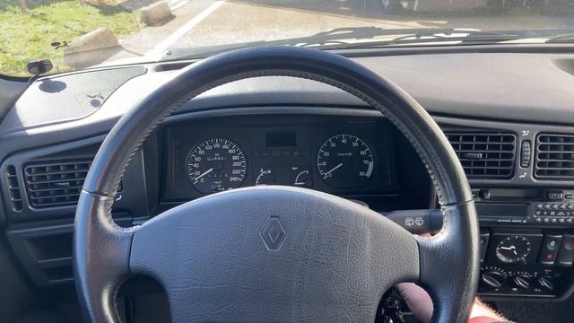 Renault 19 16s de 1995 смотреть онлайн