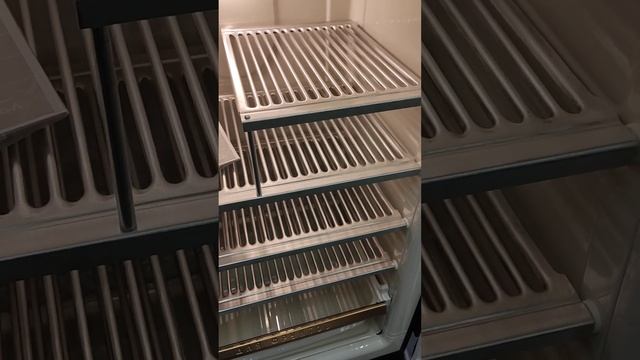 Холодильник ЗИЛ Москва 1967 года после полной реставрации проект "Каспийский груз" смотреть онлайн