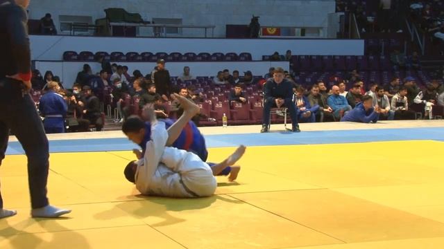 Спорт. Джиу-Джитсу. Чемпионат Кыргызстана-2021. День 1 Татами 2 Часть 5 смотреть онлайн