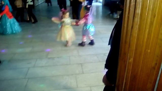 Бабочки танцуют! смотреть онлайн