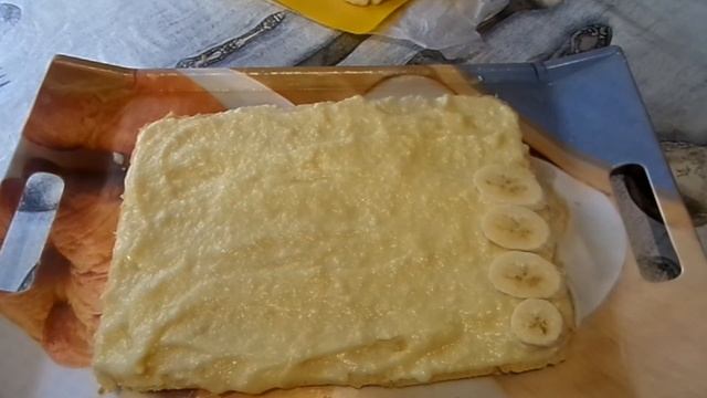 Бисквитный торт с заварным кремом и фруктами. смотреть онлайн