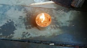 Свеча для обогрева зимней палатки.