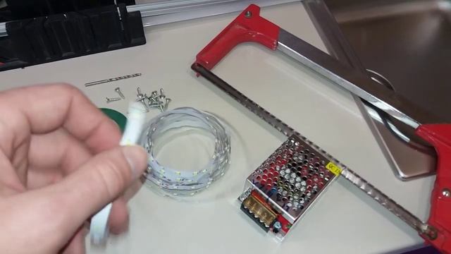 Подсветка рабочей зоны кухни. Светодиодная подсветка. смотреть онлайн