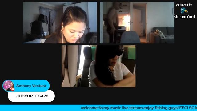 QUICK LIVE: I dont react but promise i notice everything.... смотреть онлайн