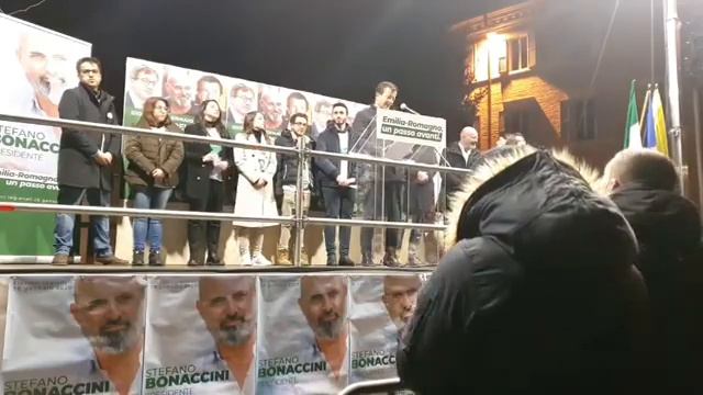 Chiusura della campagna elettorale di Stefano Bonaccini a Modena смотреть онлайн