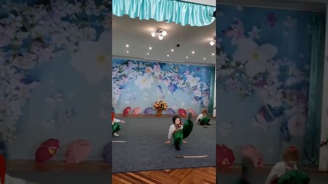 ? Украинский танец "МАЛЕНЬКИЕ КАЗАКИ" Хореограф Оксана Калинина #Дошкольная_хореография #Детский_са смотреть онлайн