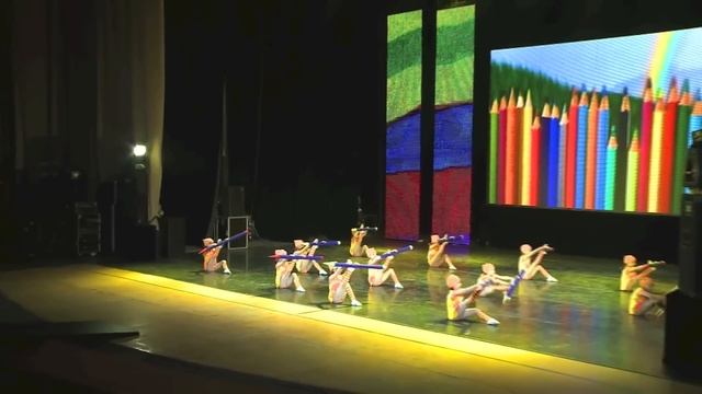 Коробка с карандашами. "Экситон" Елены Барткайтис. смотреть онлайн