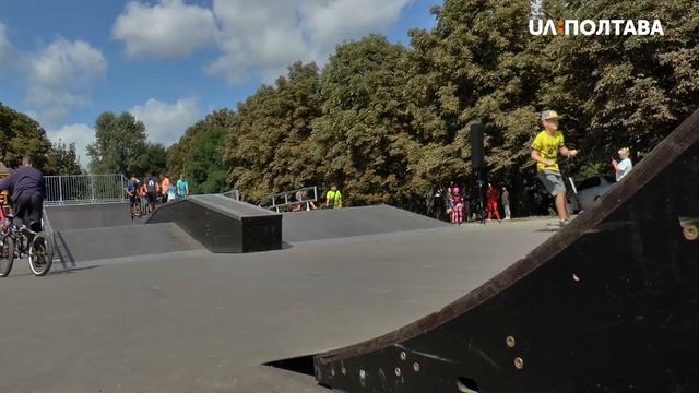 У Полтаві відкрили перший скейт-парк − Дмитро Задворкін смотреть онлайн