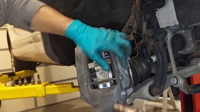 VW TOUAREG FRONT BRAKES смотреть онлайн