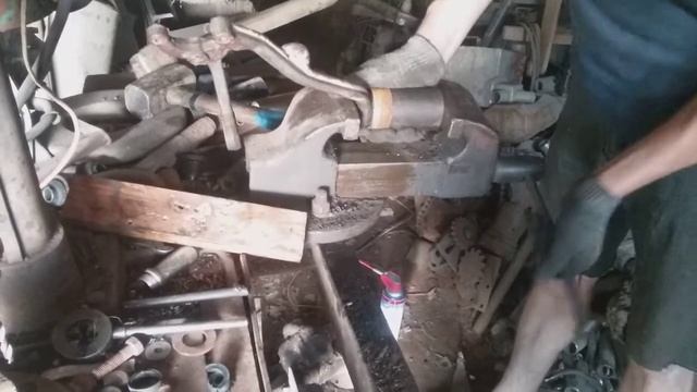 замена сайлентблоков на верхнем рычаге нивы в гаражных условиях. смотреть онлайн