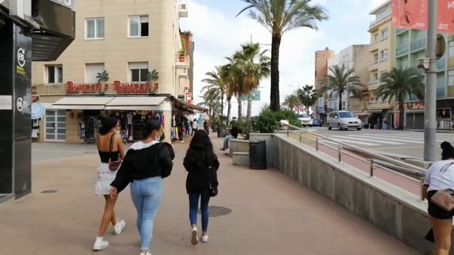 Walking tour Lloret de Mar Costa Brava in the sun смотреть онлайн