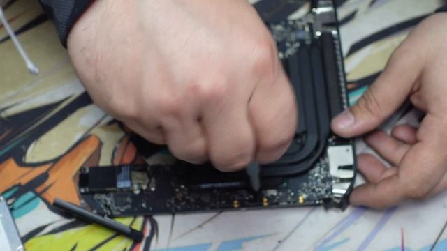 Mejorando un Mac mini de 2012! El Mac BUENO, BONITO y BARATO! 16gb RAM + 1tb SSD!!! смотреть онлайн