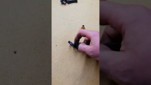 Ремонт провисания люфта петли двери Форд Ford фокус, Куга, си-макс, Focus, Kuga, C-max. Втулка