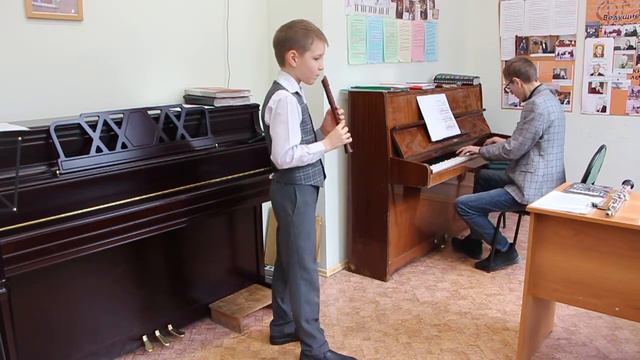 Крамарж Ф. Концерт Фа мажор, 3 часть и Бах И.С. Скерцо. Аксенов Михаил, блок-флейта смотреть онлайн