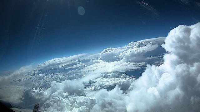 Через всю Россию с Utair смотреть онлайн