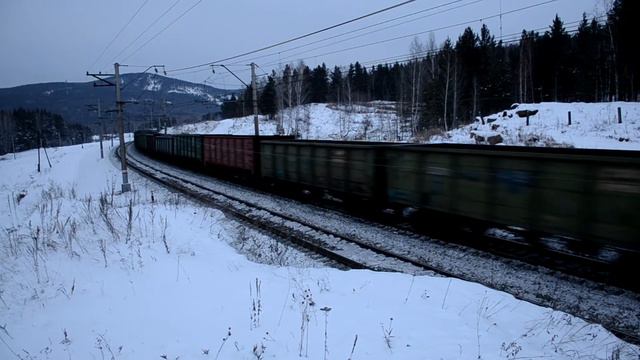Система электровозов ВЛ10У-394 и 482 с грузовым поездом смотреть онлайн