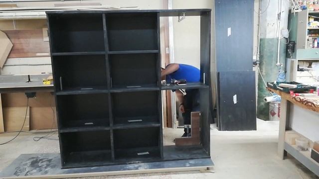 шкаф с распашными стеклянными фасадами и петлями блюм, будни столяра смотреть онлайн