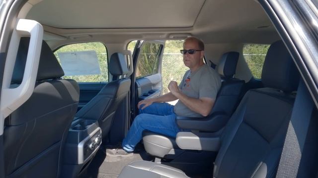 2022/2023 Ford Expedition XLT - Do You GET What You PAY For? смотреть онлайн