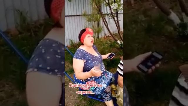 ПЕСЕН МНОГО ЗНАЮ, ДА ГОЛОСА НЕТ. смотреть онлайн