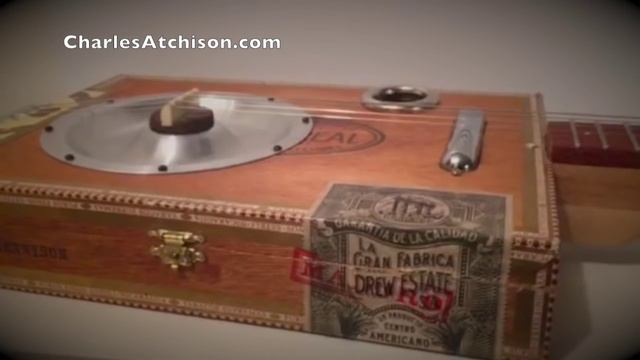 4 String Cigar Box Guitar with Lightning Resonator Cone смотреть онлайн