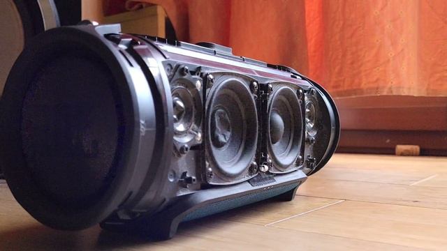 Jbl Xtreme 1 Bass test? 90-100% normal mode смотреть онлайн