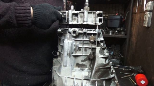 Мерседес Бенс 124 Ремонт коробки передач . Часть 2 . Сборка Советую посмотреть . смотреть онлайн