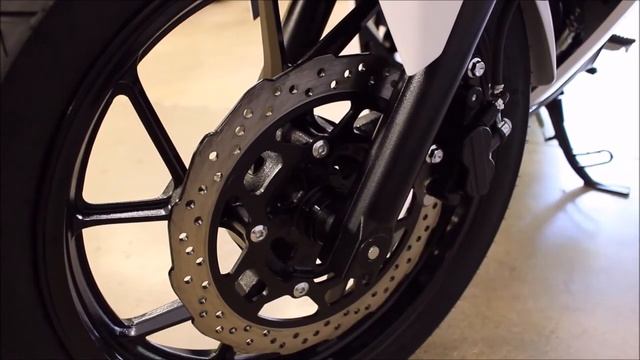 2018 Suzuki GSX 250R: better than a fidget spinner смотреть онлайн