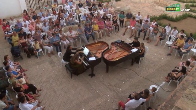 La 'escena' se encendió en Gines para acoger el concierto de piano 'De ángeles y demonios' смотреть онлайн