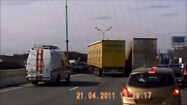 Куча-мала у Ленинского(МКАД) 21.04.2011.wmv смотреть онлайн