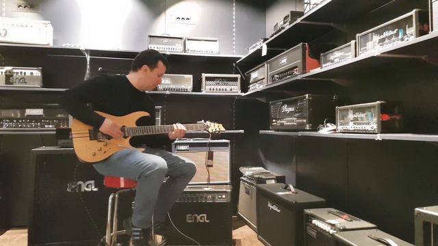 Schecter Banshee Elite-6 FR S (Sustainiac) Engl Screamer E330 смотреть онлайн