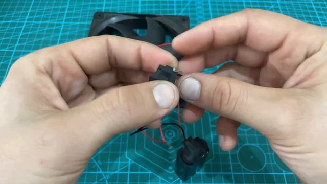 Как сделать Мини вентилятор своими руками - Вентилятор настольный своими руками смотреть онлайн