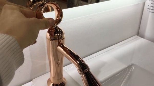 Смеситель для раковины Webert Opera ОА830101.980 розовое золото