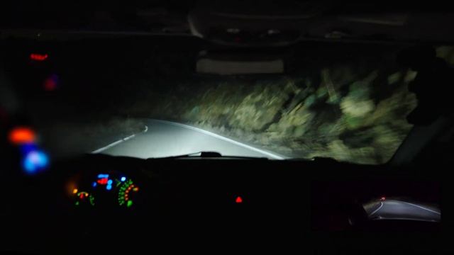 TOUGE BATTLE 峠 Ford Focus Turbo vs Tesla Model 3 (Canyon run POV) смотреть онлайн