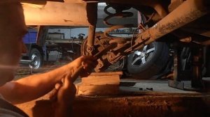 Замена задних пружин Ланос в домашних условиях