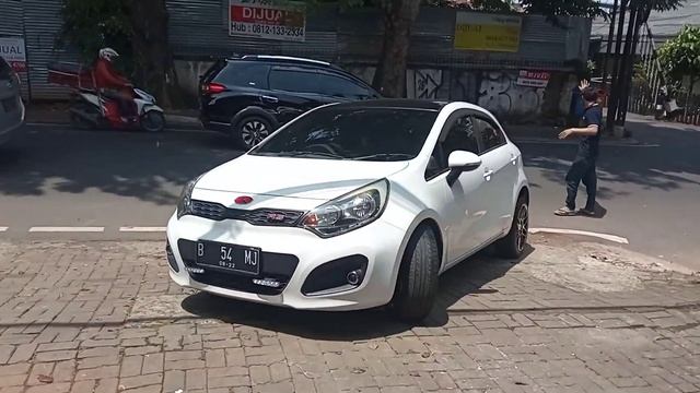 MAKIN ganteng mobil KIA RIO Dengan HSR RAI S1 r17 #kiario #hsrRais1 смотреть онлайн