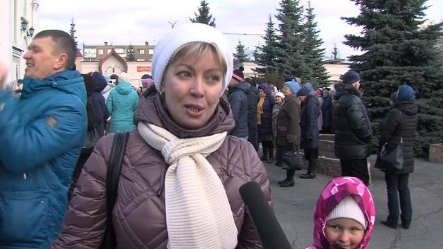 В День народного единства в Челябинске прошел общегородской крестный ход смотреть онлайн