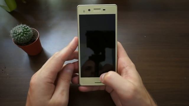 Обзор Xperia X F5121