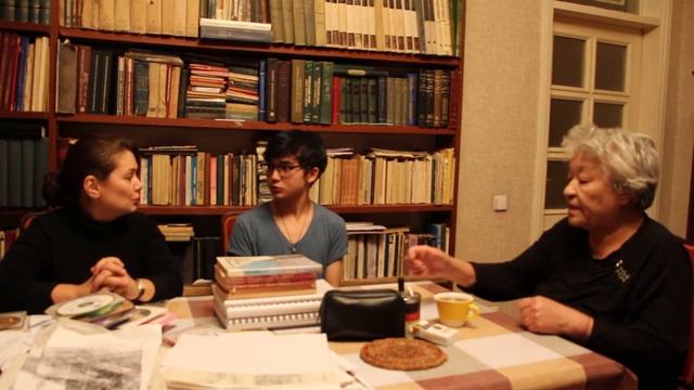 Беседа Туякбаевой Баян с Султаном Мусахан и Ириной Каримбаевой смотреть онлайн