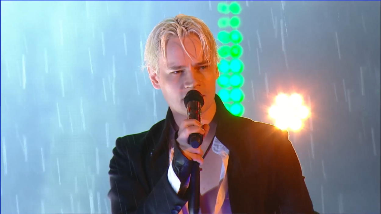 SHAMAN — САМЫЙ РУССКИЙ ХИТ (Московский выпускной 2023) смотреть онлайн