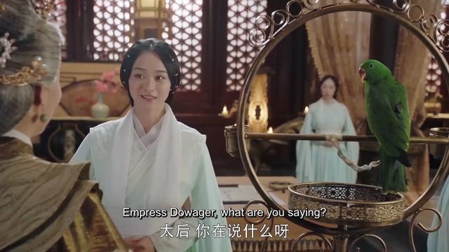小宮女學皇后醜態逗的太后哈哈大笑，皇后氣壞了，上去啪啪就是10耳光！ смотреть онлайн